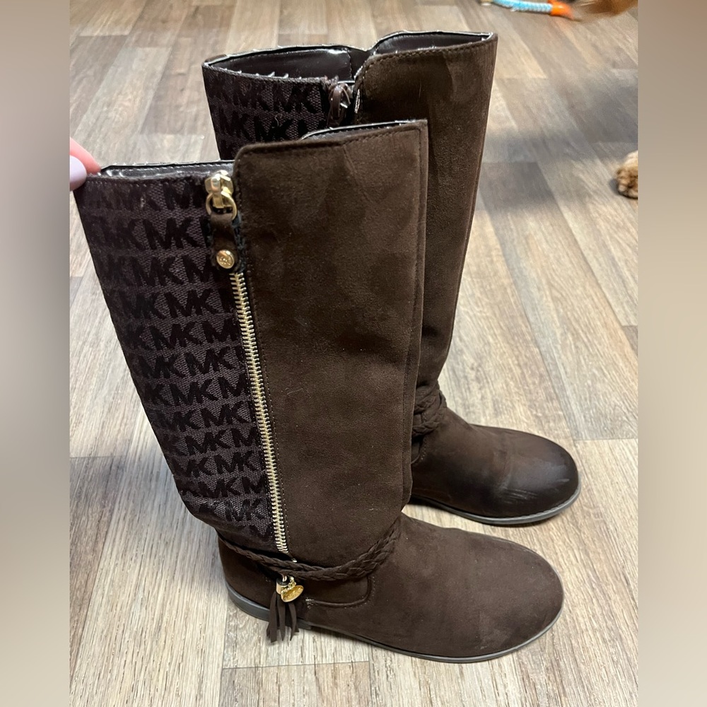 Michael Kors brown boots size 4